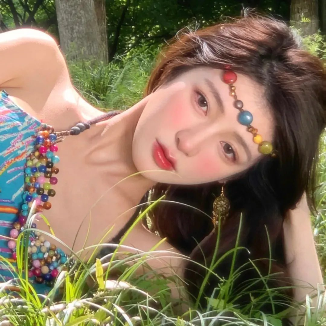 后备箱里的女孩